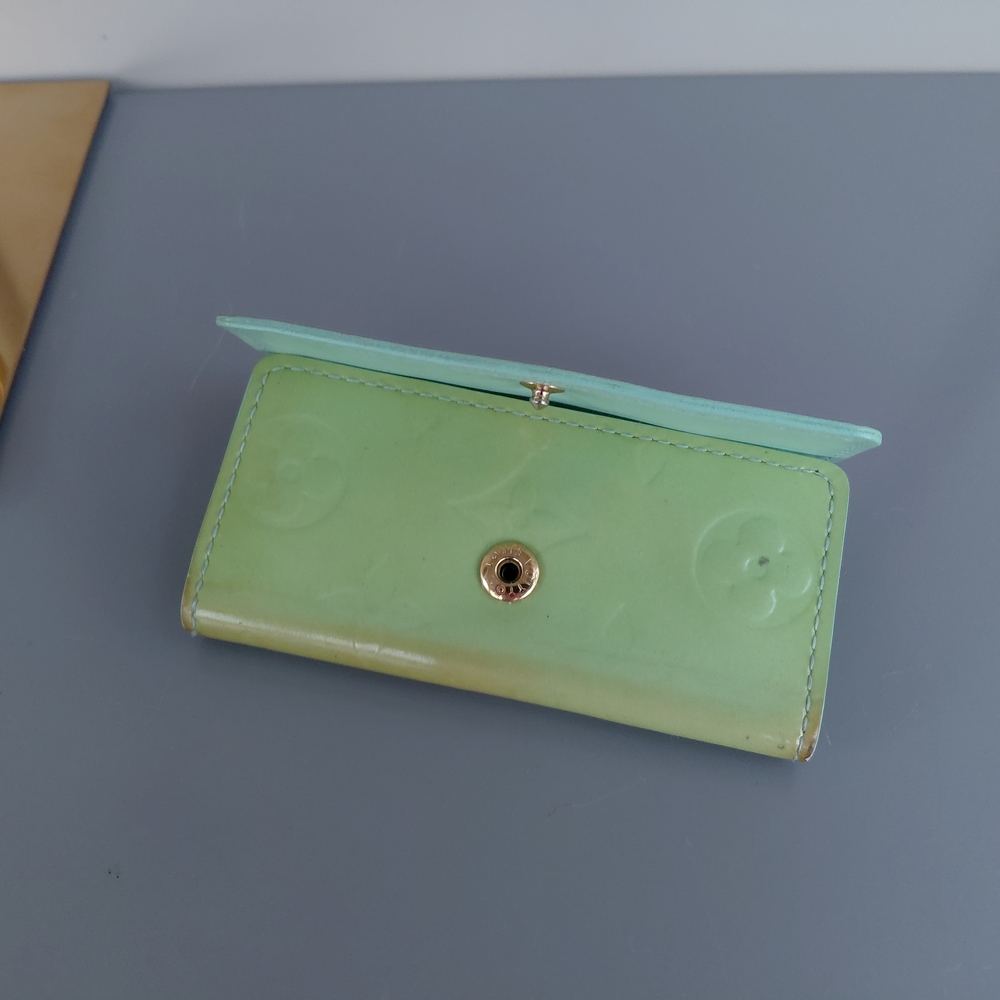 Louis Vuitton Light Green Key Holder Classic Signature Monogram Print